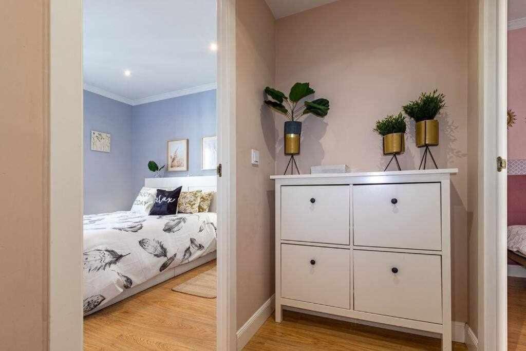 3 Apartamento En Estadio Sevilla 8 Plazas 3 Hab Y Metro Zewnętrze zdjęcie