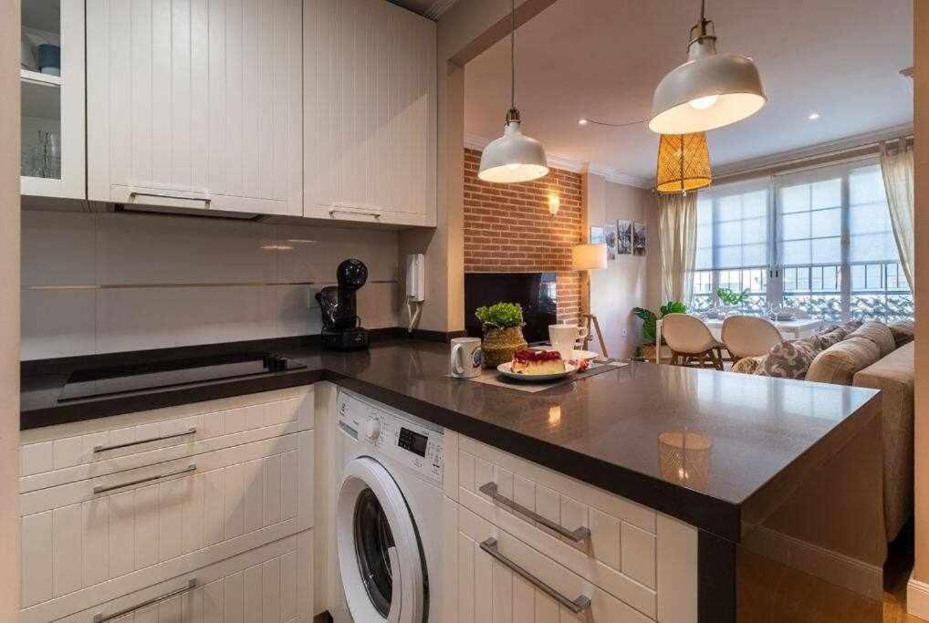 3 Apartamento En Estadio Sevilla 8 Plazas 3 Hab Y Metro Zewnętrze zdjęcie