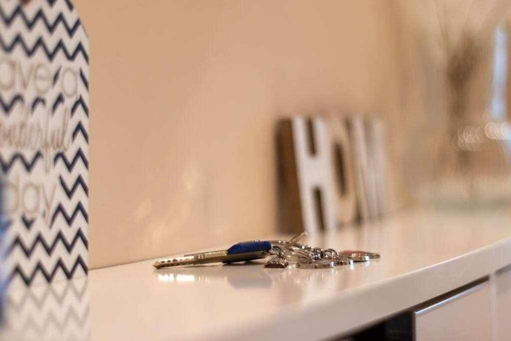 3 Apartamento En Estadio Sevilla 8 Plazas 3 Hab Y Metro Zewnętrze zdjęcie