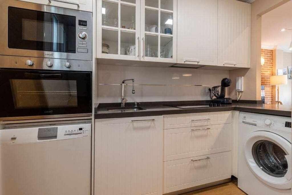 3 Apartamento En Estadio Sevilla 8 Plazas 3 Hab Y Metro Zewnętrze zdjęcie