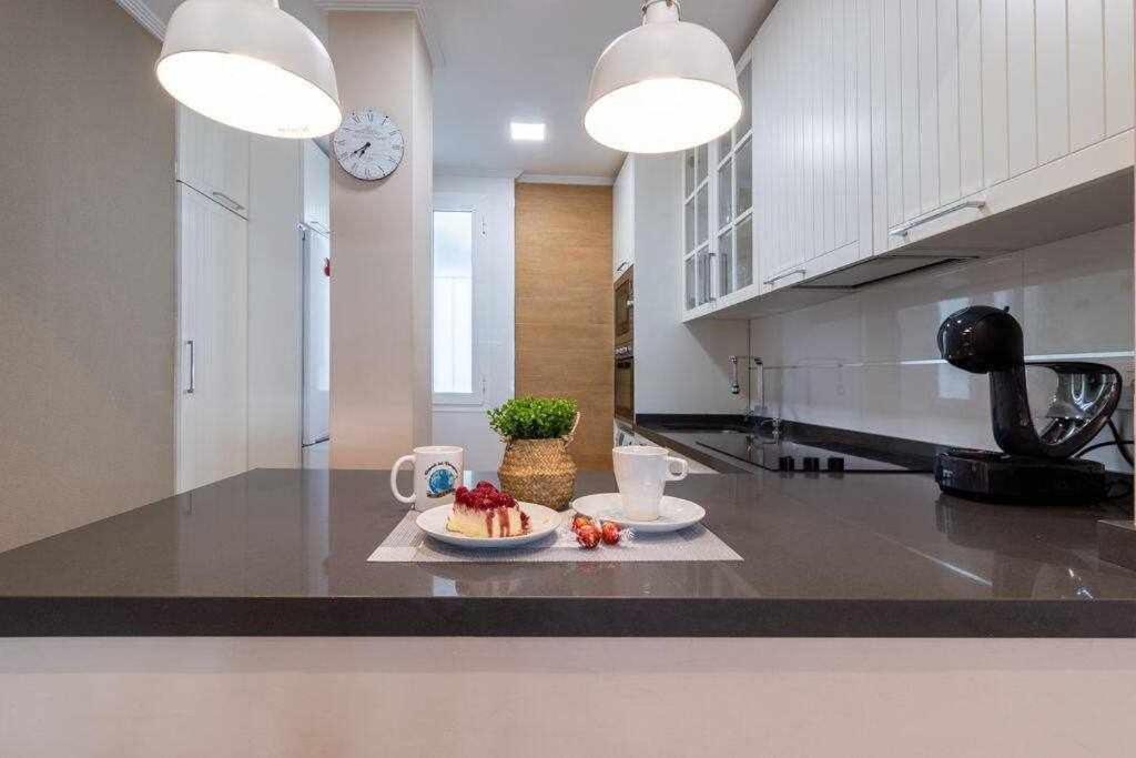 3 Apartamento En Estadio Sevilla 8 Plazas 3 Hab Y Metro Zewnętrze zdjęcie