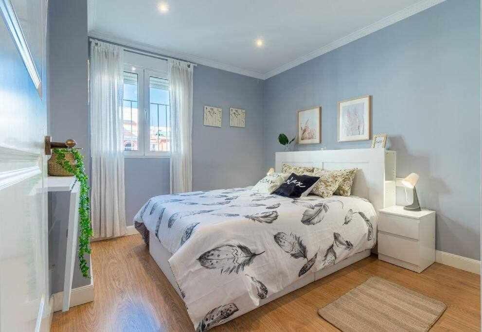 3 Apartamento En Estadio Sevilla 8 Plazas 3 Hab Y Metro Zewnętrze zdjęcie