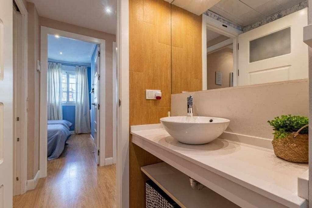 3 Apartamento En Estadio Sevilla 8 Plazas 3 Hab Y Metro Zewnętrze zdjęcie