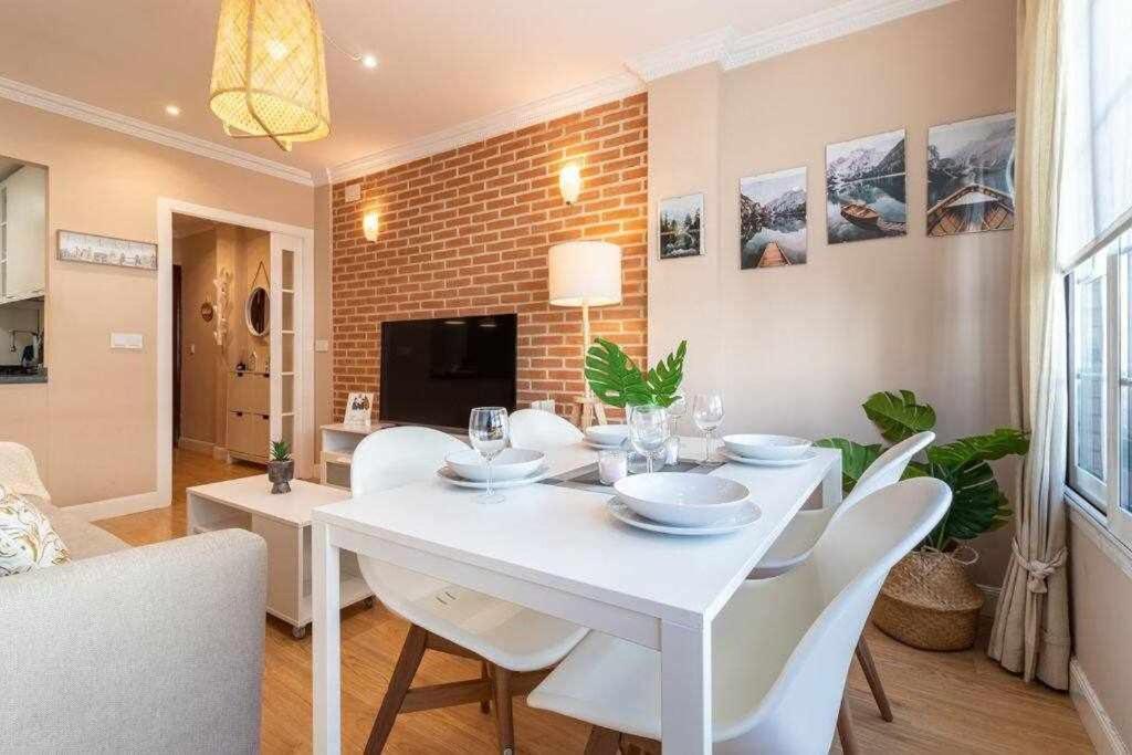 3 Apartamento En Estadio Sevilla 8 Plazas 3 Hab Y Metro Zewnętrze zdjęcie